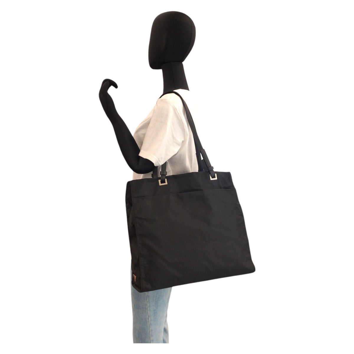 21686
PRADA プラダ テスート 三角ロゴプレート ブラック 黒 シルバー金具 ナイロン / レザー トートバッグ ショルダーバッグ レディース ABP