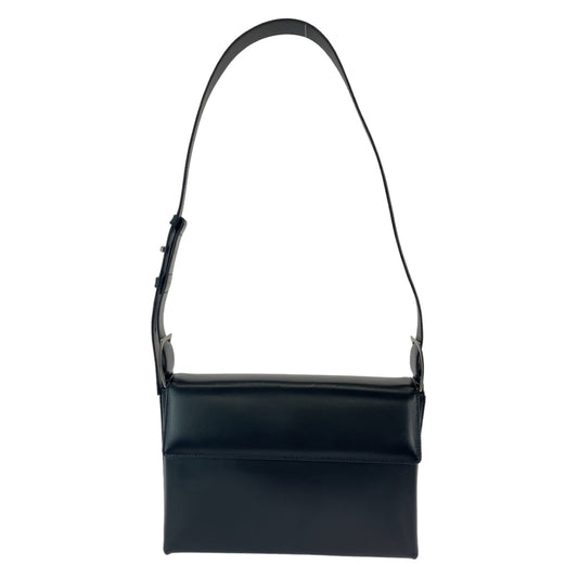 21694
Salvatore Ferragamo サルヴァトーレフェラガモ ヴァラ ブラック 黒 シルバー金具 レザー AF-21 9226 ショルダーバッグ レディース A