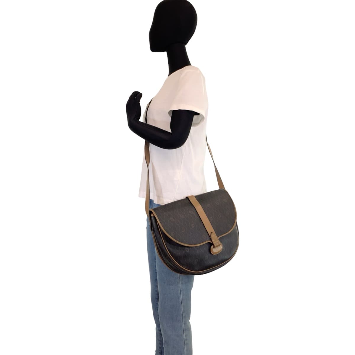 21704
Christian Dior クリスチャンディオール ヴィンテージ ハニカム柄 ブラウン ゴールド金具 レザー ショルダーバック ポシェット レディース AB25
