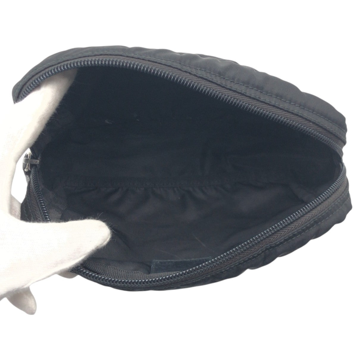 21736
PRADA プラダ テスート 三角ロゴ ブラック 黒 ナイロン ポーチ メイクポーチ 男女兼用 レディース B7