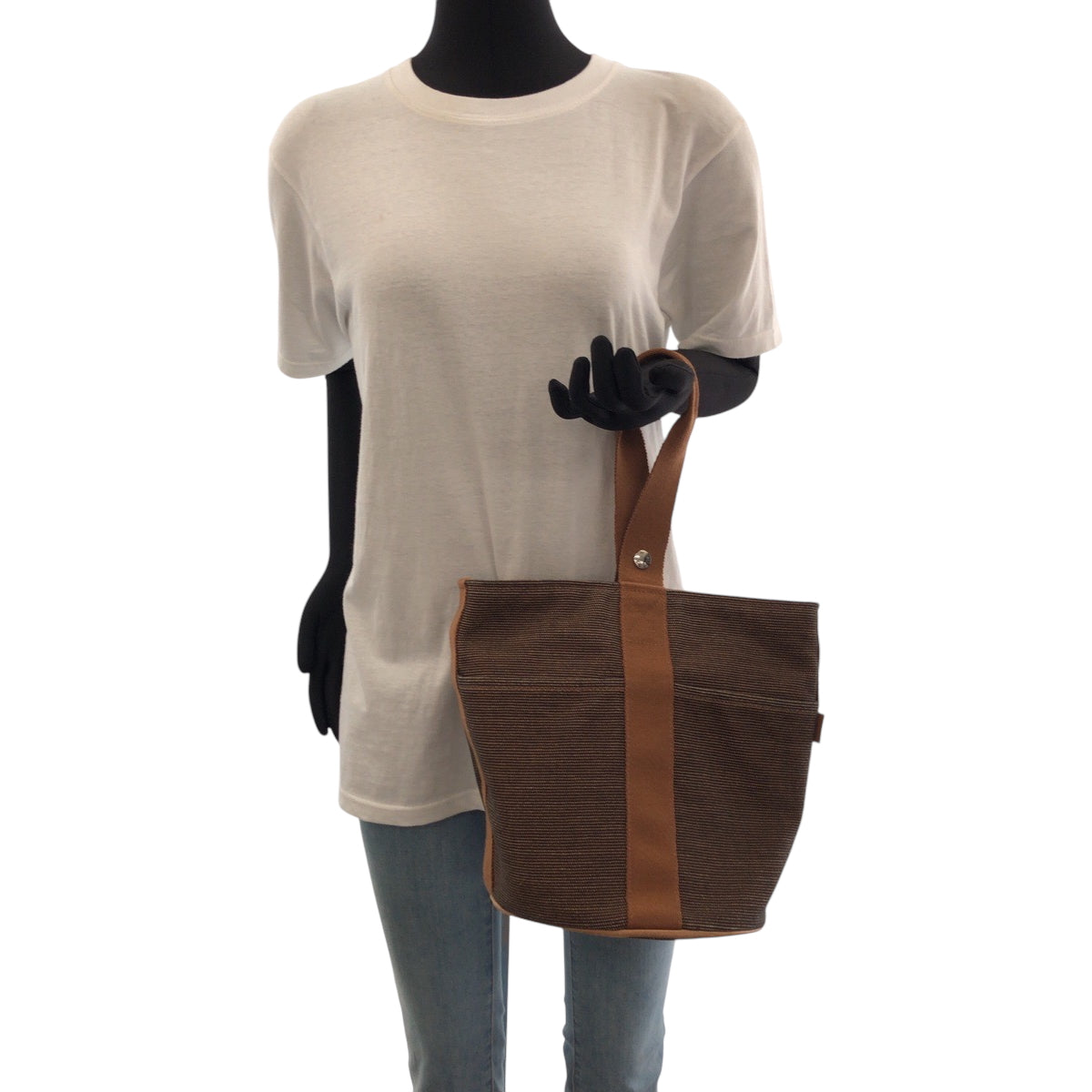 21757
HERMES エルメス サクソーMM ブラウン シルバー金具 キャンバス ハンドバッグ レディース ABP46