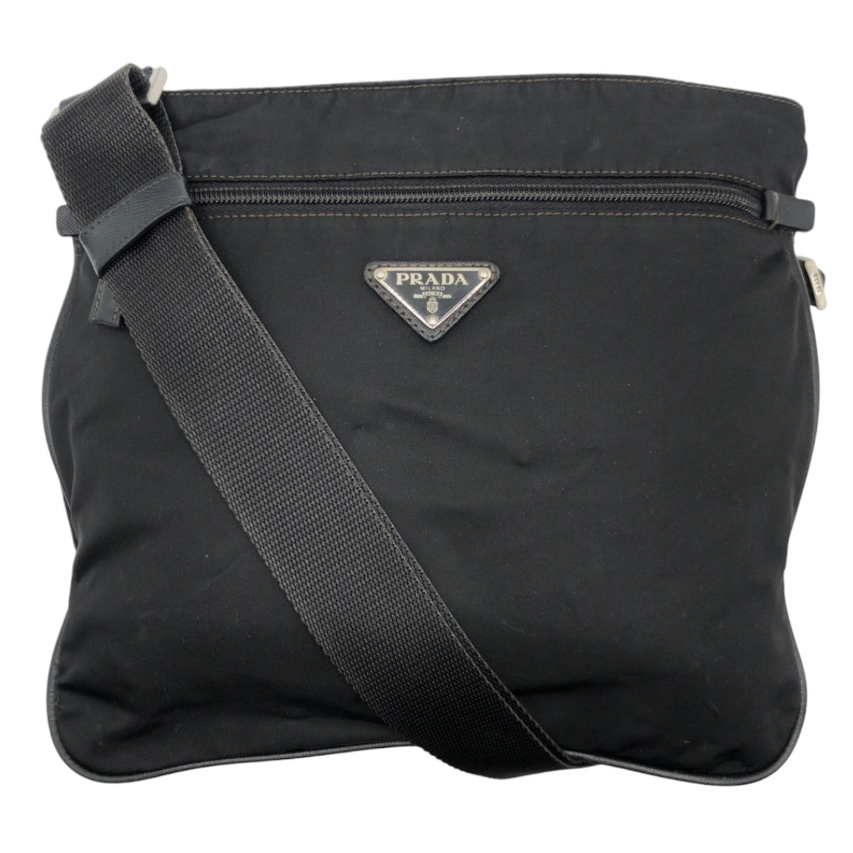 21792
PRADA Tessuto Triangle Logo Plate Unisex Black Silver Hardware Nylon Shoulder Bag Pochette Women's ABP40
