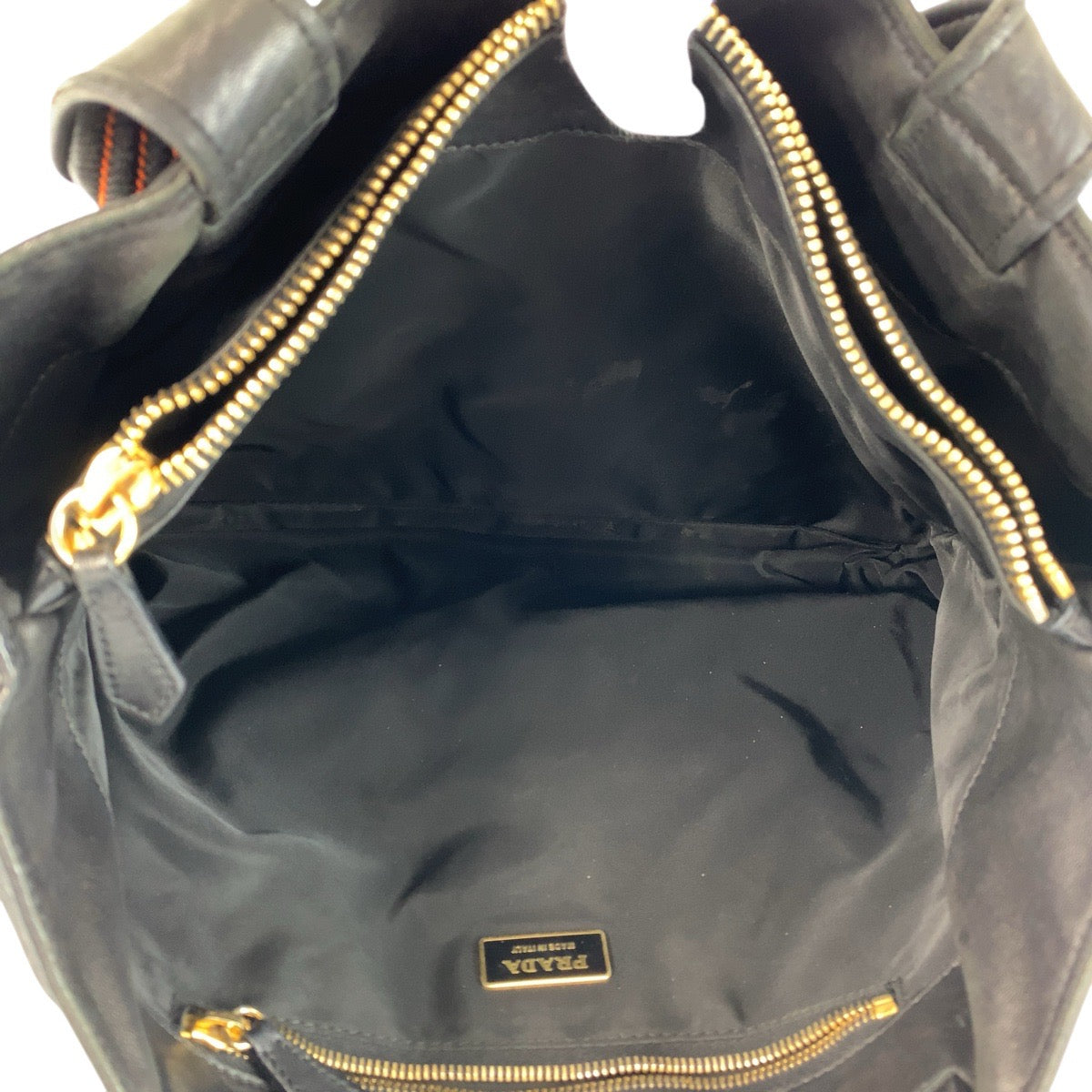 21837
PRADA プラダ テスート 三角ロゴプレート ブラック 黒 ゴールド金具 ナイロン / レザー トートバッグ ショルダーバッグ レディース ABP30