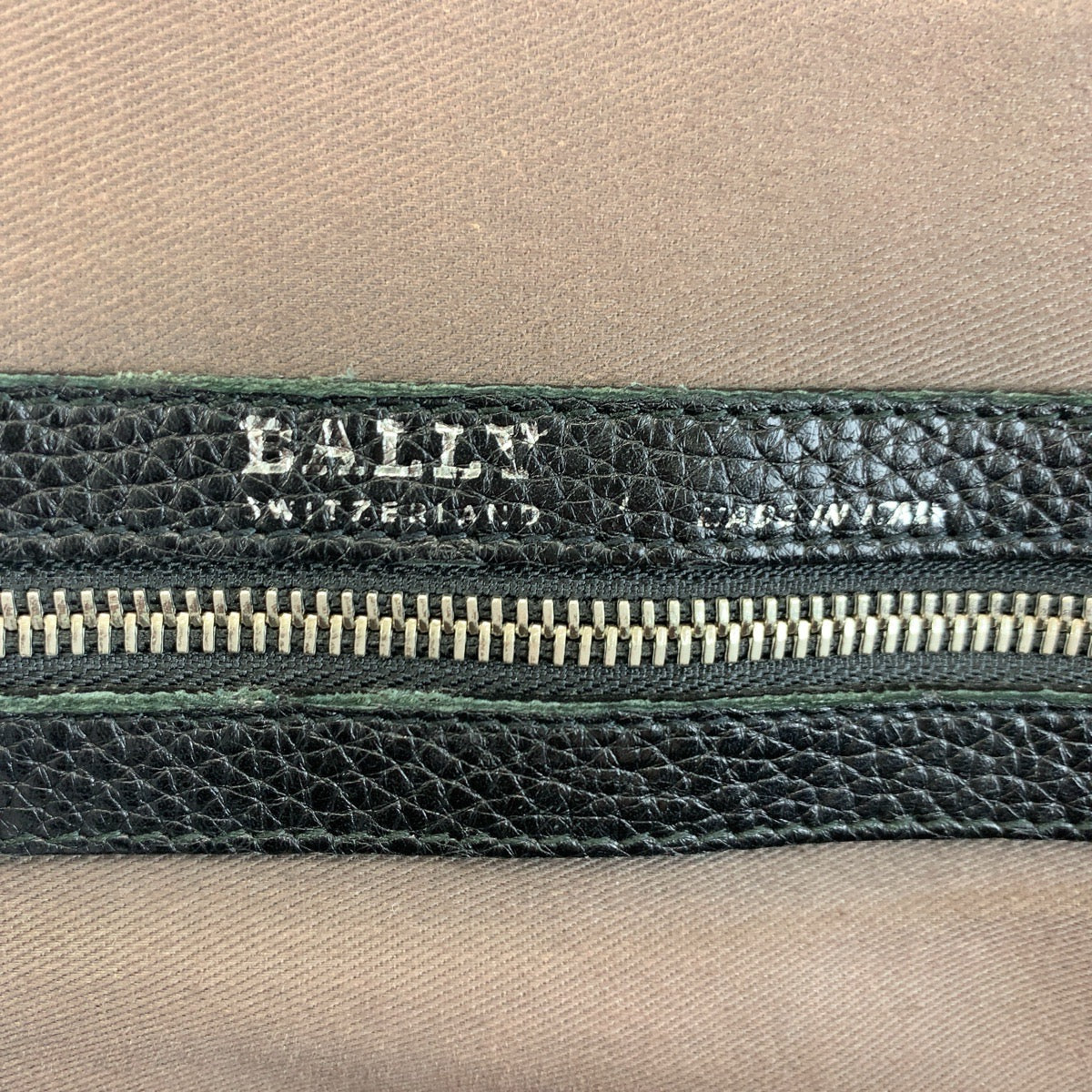 21883
BALLY バリー トレインスポッティング ブラック 黒 シルバー金具 レザー ビジネスバッグ ブリーフケース メンズ ABP28