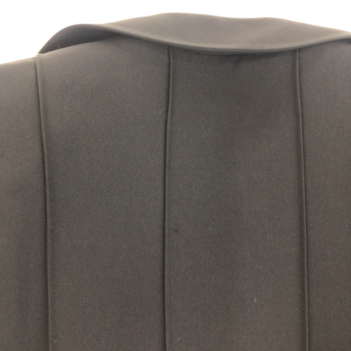 21911
CHANEL シャネル 01P ココマーク サイズ36 ブラック 黒 ウール / シルク P17463V09938 ジャケット アウター レディース A120