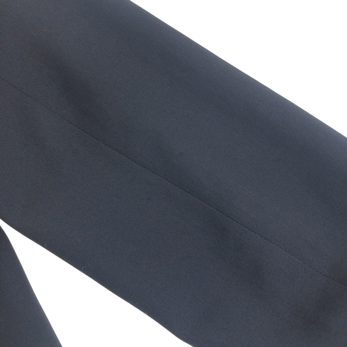 21911
CHANEL シャネル 01P ココマーク サイズ36 ブラック 黒 ウール / シルク P17463V09938 ジャケット アウター レディース A120