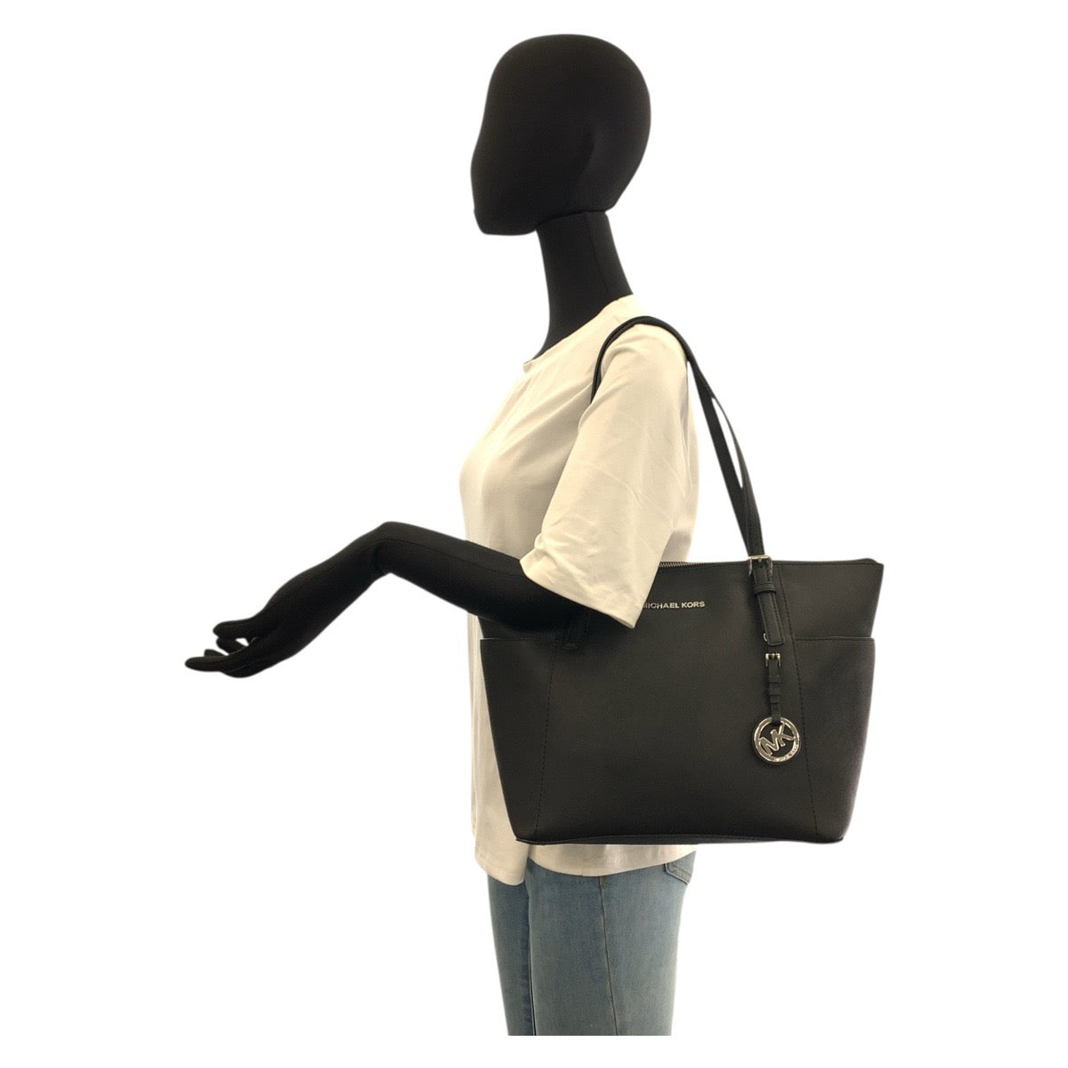 21936
Michael Kors マイケルコース ジェットセット ブラック 黒 シルバー金具 レザー 30F2STTT8L トートバッグ ショルダーバッグ レディース A8