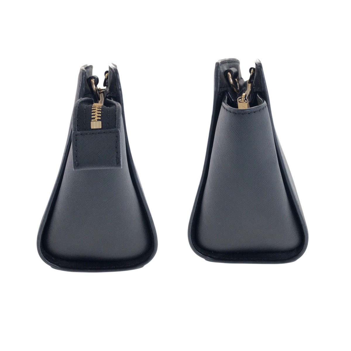 21937
Michael Kors マイケルコース ブラック 黒 ゴールド金具 レザー 30T3GLMM2L ショルダーバッグ レディース ABP6