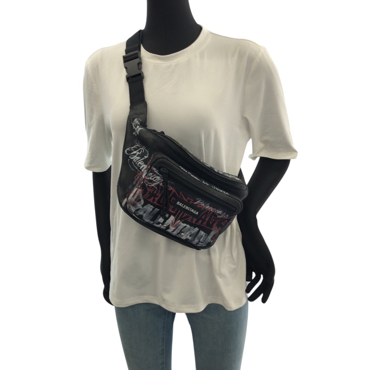 21943
BALENCIAGA バレンシアガ EXPLORER diy metal allover ブラック レッド ホワイト ナイロン 482389 ボディバッグ ウエストポーチ バムバッグ メンズ A82