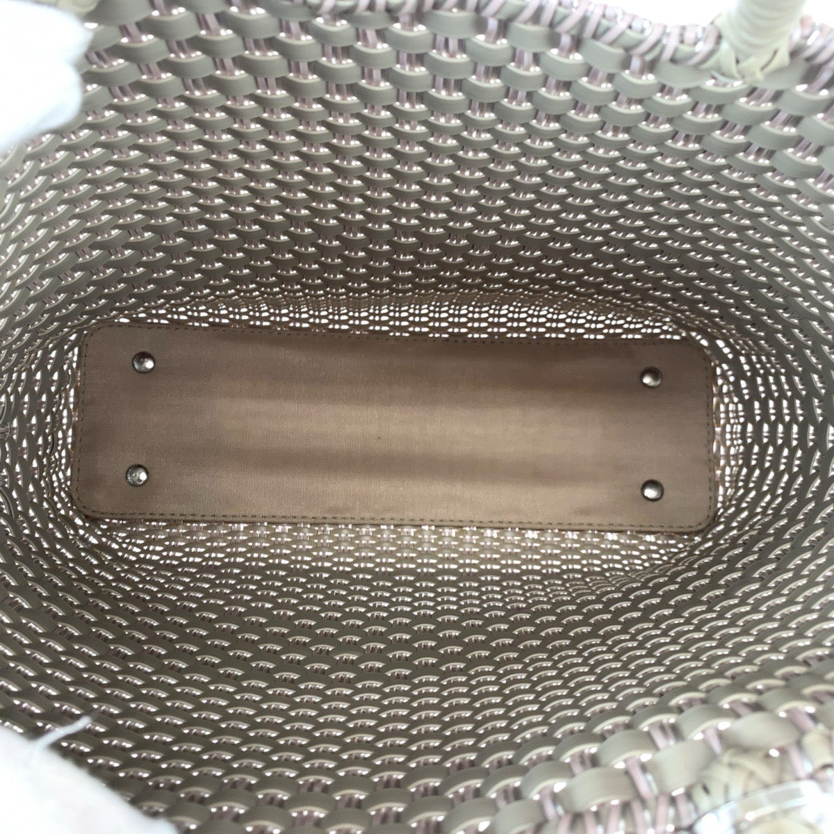 21974
ANTEPRIMA Intreccio Khaki Silver Silver Hardware Wire Tote Bag Handbag Ladies A14