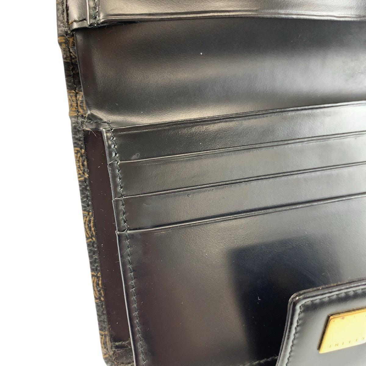 22008
CELINE セリーヌ ヴィンテージ マカダム ブラウン ブラック ゴールド金具 M/00/2 折財布 コンパクトウォレット レディース A21