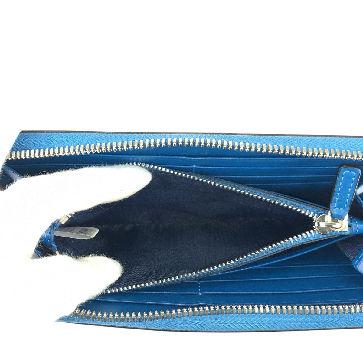 22016
MCM エム シー エム シルバー ブルー シルバー金具 レザー MYL6AVC80SV001 長財布 ラウンドファスナー レディース A18