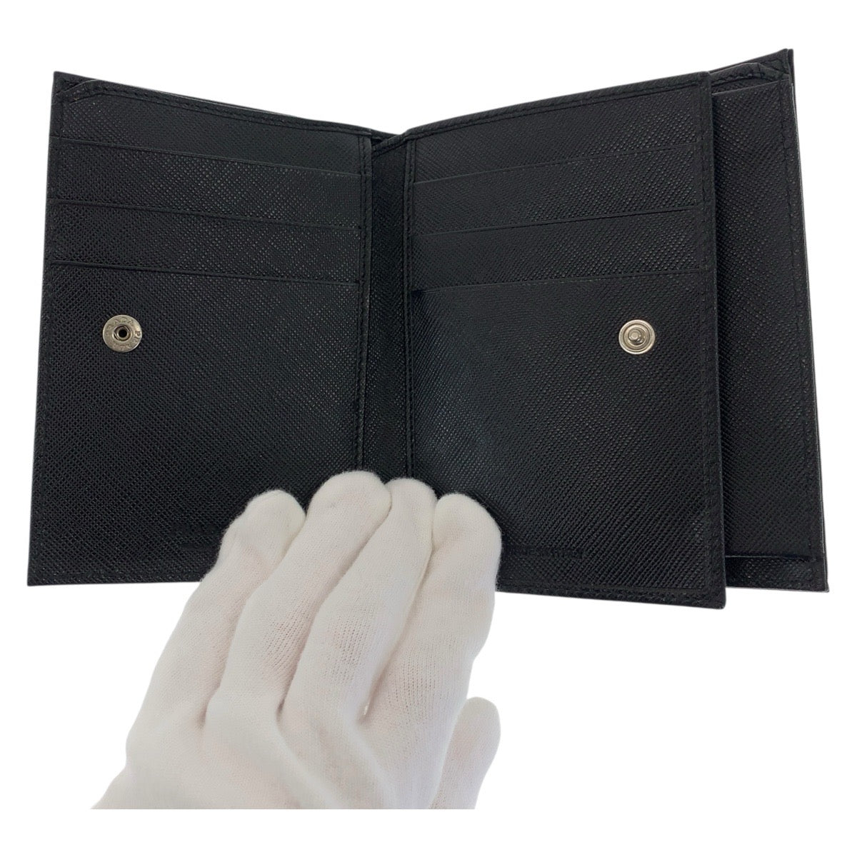 22025
PRADA Tessuto Saffiano Triangle Logo Plate Black Silver Hardware Nylon / Leather Bifold Wallet Compact Wallet Ladies A21