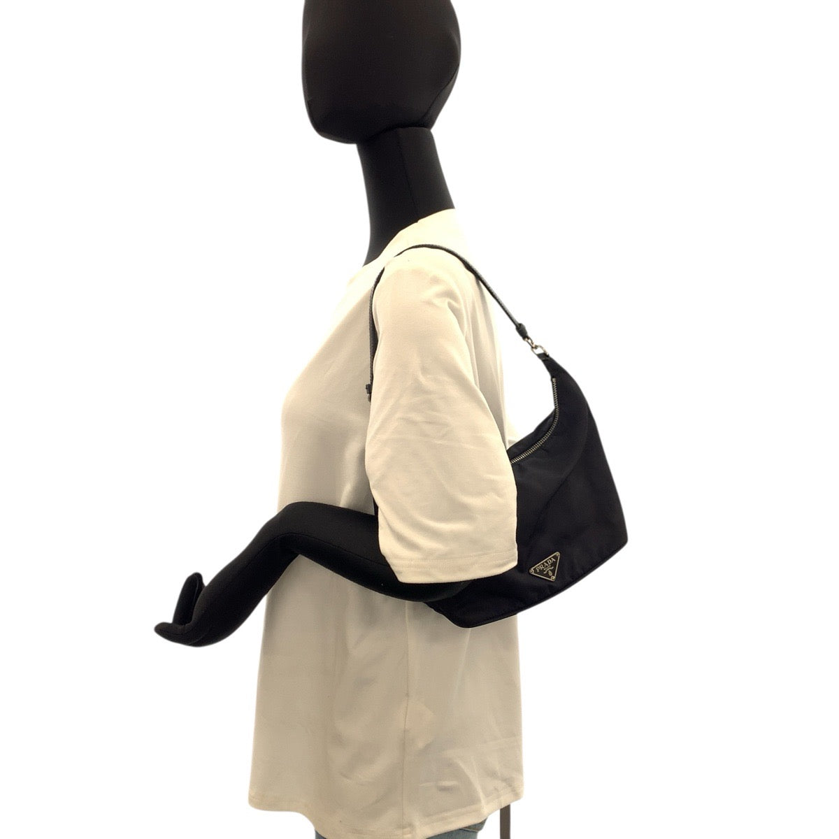 22045
PRADA プラダ テスート 三角ロゴプレート ブラック 黒 シルバー金具 ナイロン / レザー ハンドバッグ アクセサリーポーチ レディース AB28