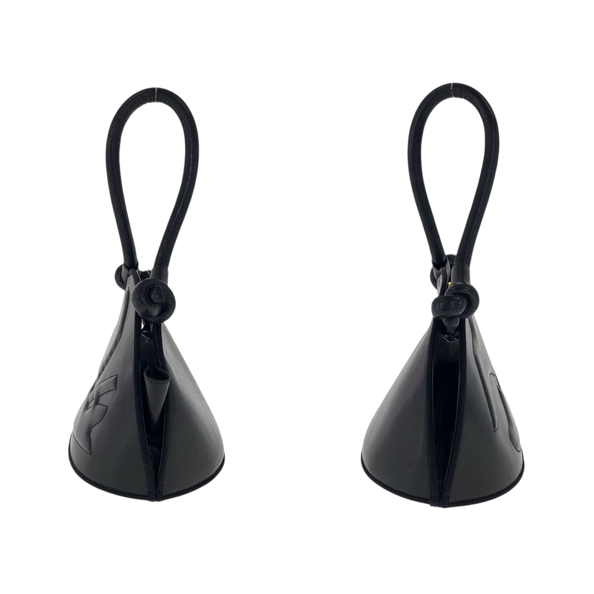 22048
Salvatore Ferragamo サルヴァトーレフェラガモ ブラック 黒 ゴールド金具 レザー ハンドバッグ レディース ABP35