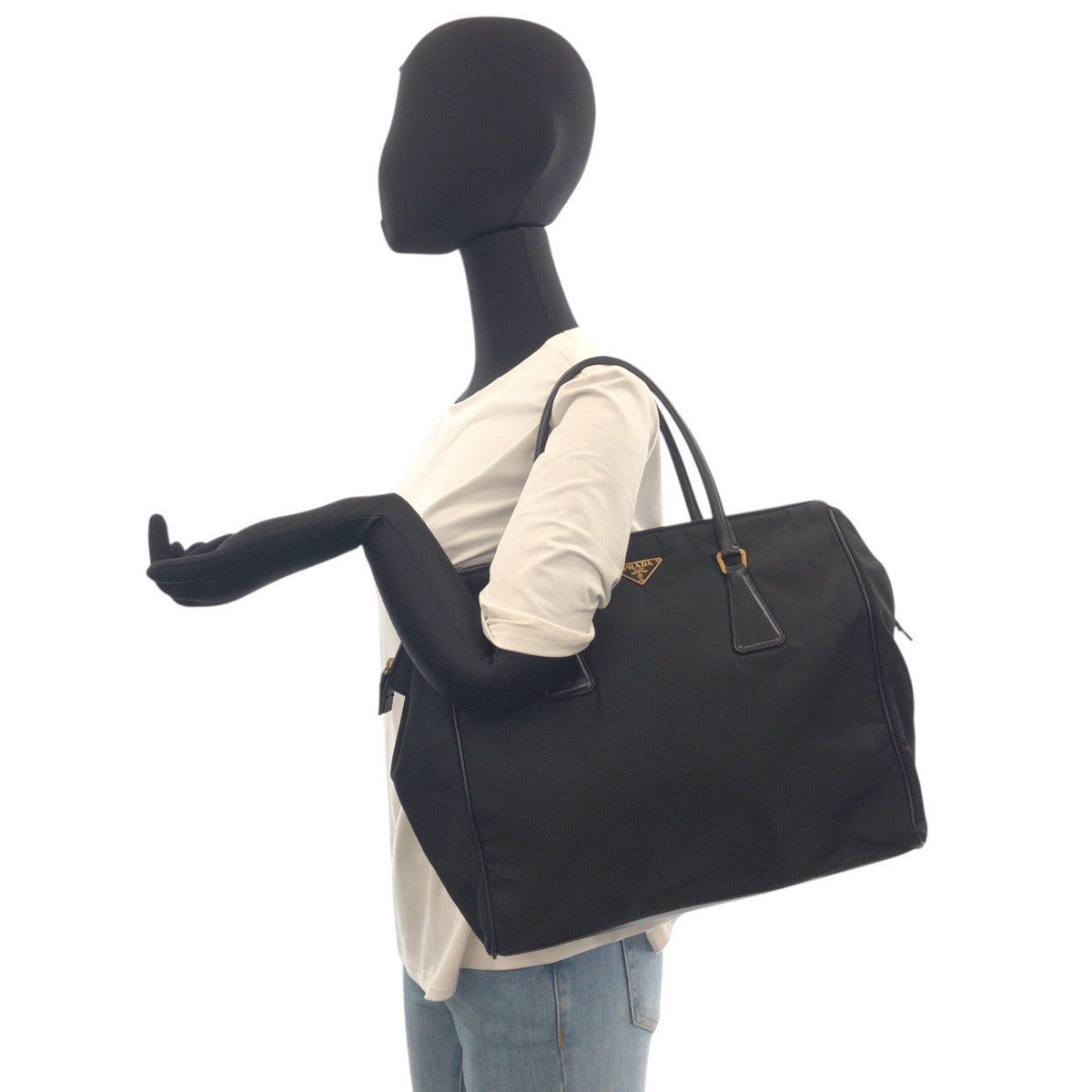 22109
PRADA プラダ テスート 三角ロゴプレート ブラック 黒 ゴールド金具 ナイロン ショルダーバッグ トートバッグ レディース A42