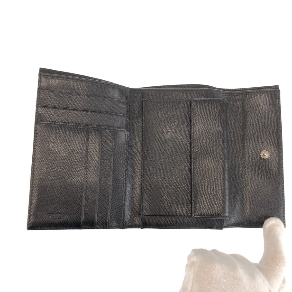 22173
PRADA Tessuto Triangle Logo Plate Black Silver Hardware Nylon / Leather 73 Bi-fold Wallet Compact Wallet Women's AB