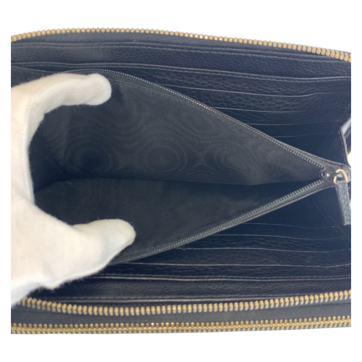 22195
GUCCI グッチ ソーホー ブラック 黒 ゴールド金具 レザー 306118 長財布 オーガナイザー トラベルドキュメントケース メンズ AB