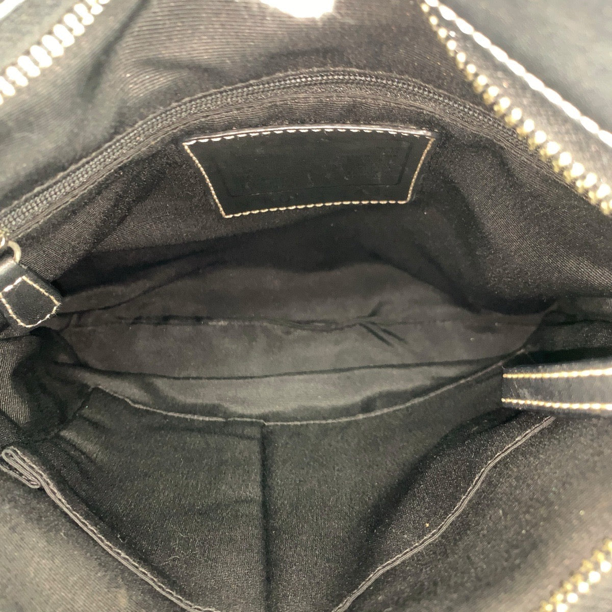 22198
COACH Soho Black Leather Silver Hardware 1452 Shoulder Bag Unisex Women's ABP7