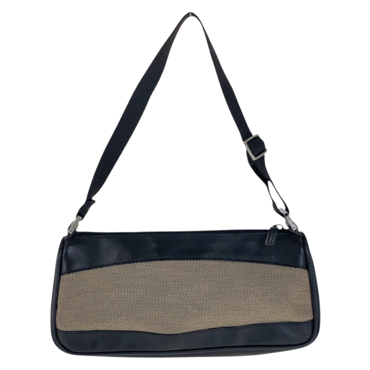 22210
GUCCI グッチ ブラック ベージュ シルバー金具 キャンバス / レザー 92820 ハンドバッグ アクセサリーポーチ レディース A35