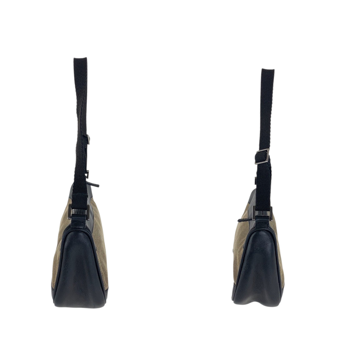 22210
GUCCI グッチ ブラック ベージュ シルバー金具 キャンバス / レザー 92820 ハンドバッグ アクセサリーポーチ レディース A35