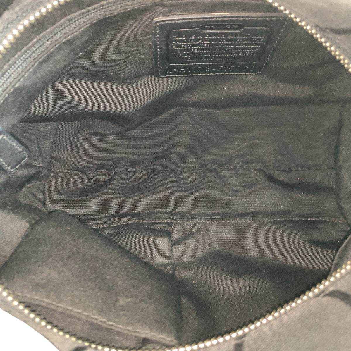 22217
COACH Signature Black Canvas / Leather F15068 Shoulder Bag Handbag Women's ABP7