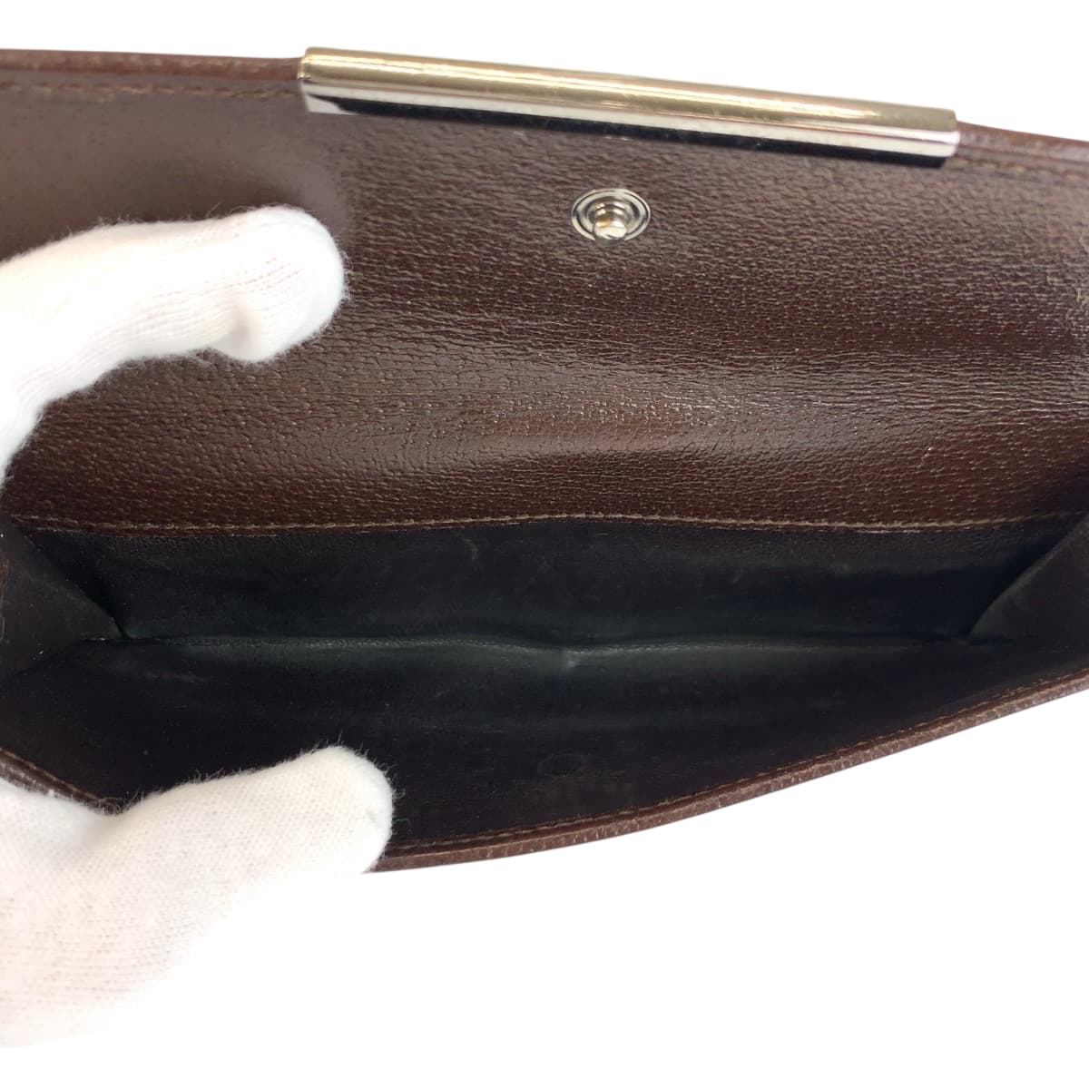 22251
GUCCI Beige Brown Silver Hardware GG Canvas / Leather 112715 Long Wallet for Women B2