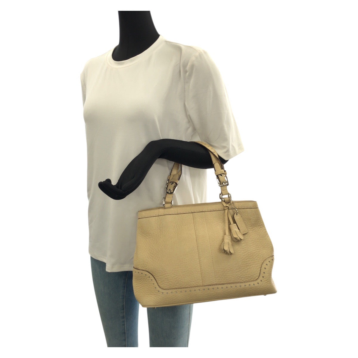 22257
COACH コーチ ハンプトンズ フリンジ ベージュ シルバー金具 レザー 5055 トートバッグ ハンドバッグ レディース ABP4