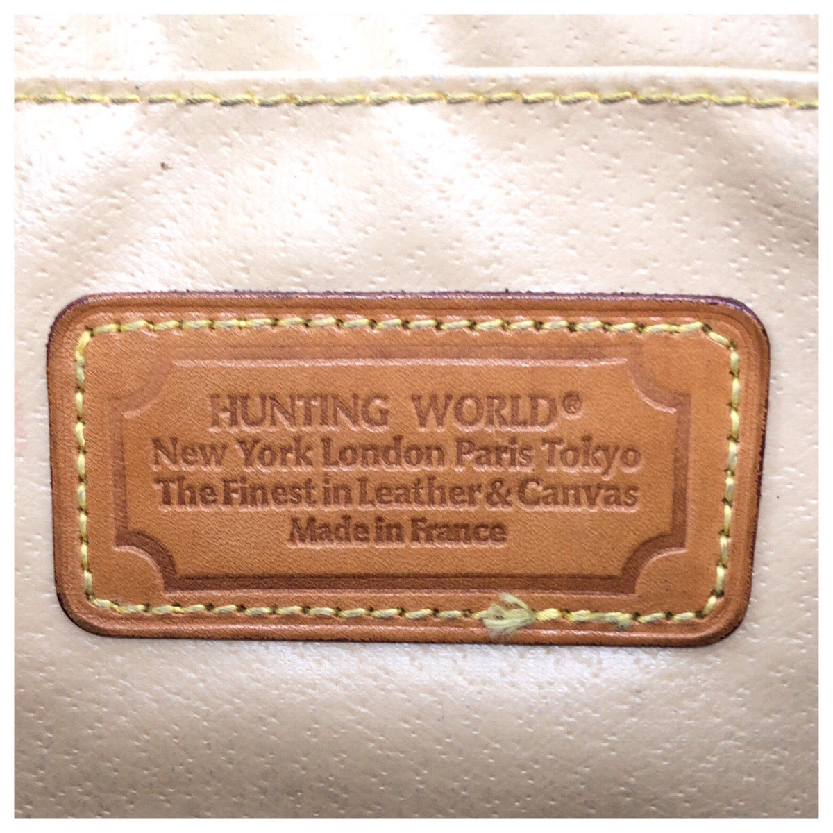 22266
HUNTING WORLD ハンティングワールド バチュークロス カーキ ベージュ ナイロン / レザー セカンドバッグ クラッチバッグ メンズ B4