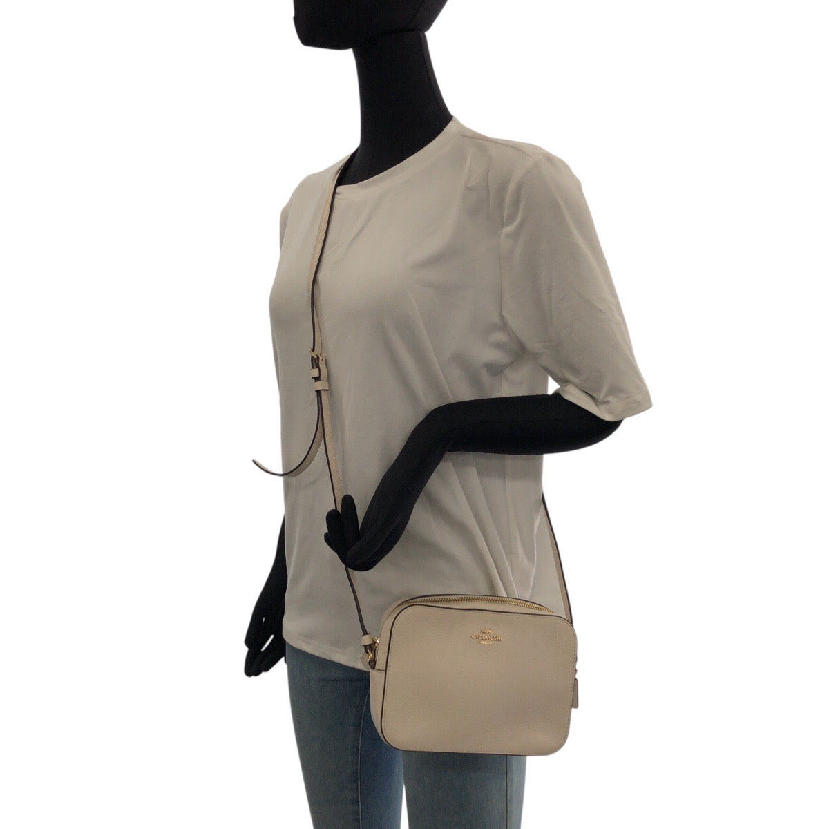 22289
COACH White Gold Hardware Leather L2011 87734 Shoulder Bag Pochette Ladies A10