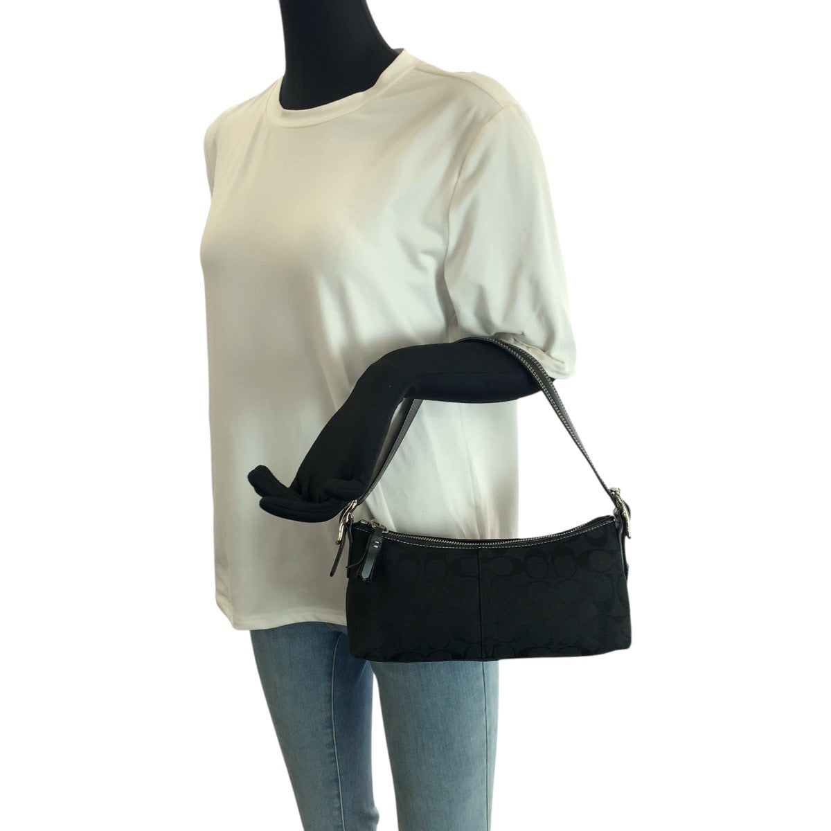 22310
COACH コーチ シグネチャー ブラック 黒 シルバー金具 キャンバス / レザー 8K01 ハンドバッグ レディース ABP6