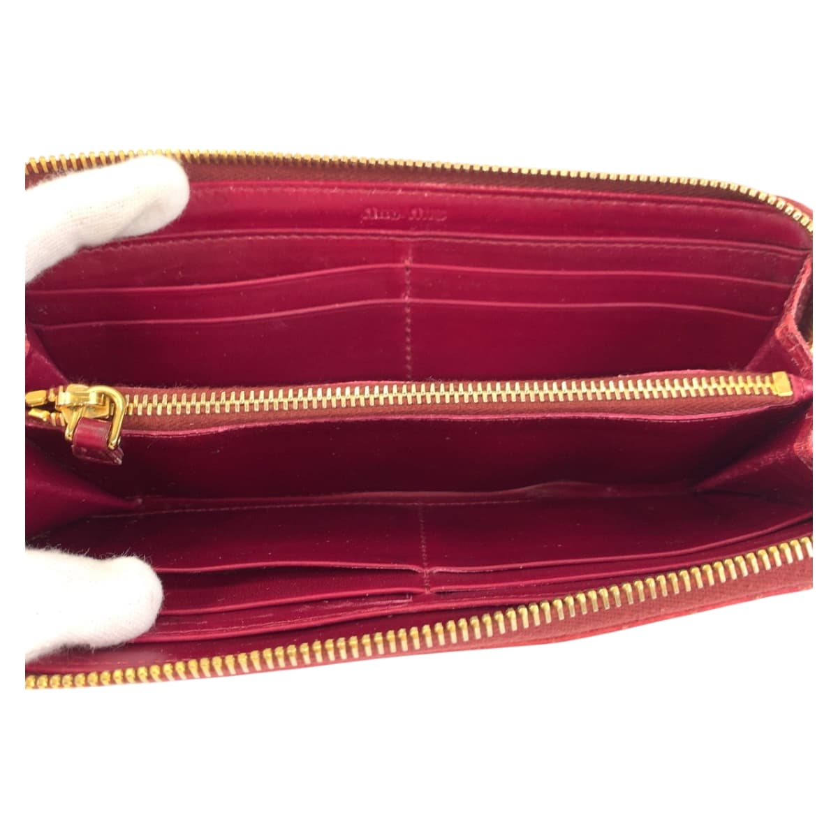 22356
MIUMIU ミュウミュウ 型押し ピンク ゴールド金具 レザー 長財布 ロングウォレット レディース AB5