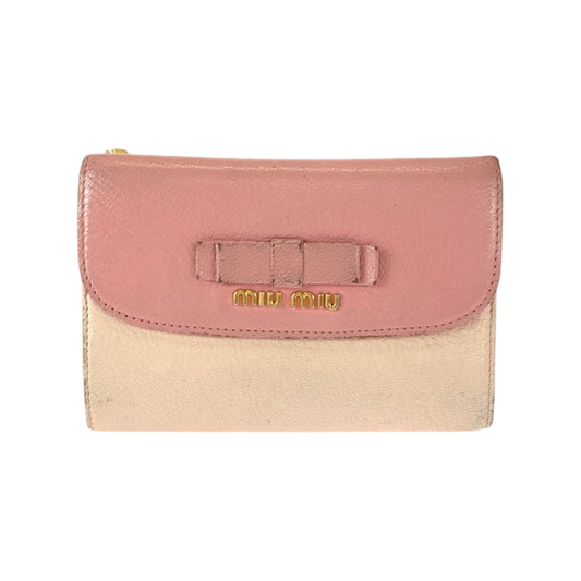 22363
MIUMIU ミュウミュウ マドラス リボン ピンク ゴールド金具 レザー 折財布 コンパクトウォレット レディース AB3