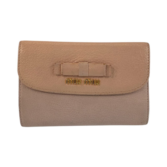 22364
MIUMIU ミュウミュウ マドラス ピンク ゴールド金具 レザー 折り財布 コンパクトウォレット レディース AB3