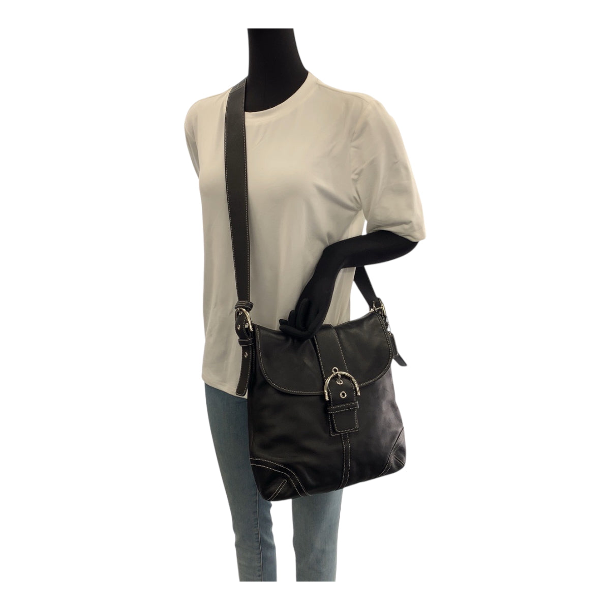 22414
COACH Soho Small Duffle Black with Silver Hardware Leather 9481 Shoulder Bag Unisex Women's A10
