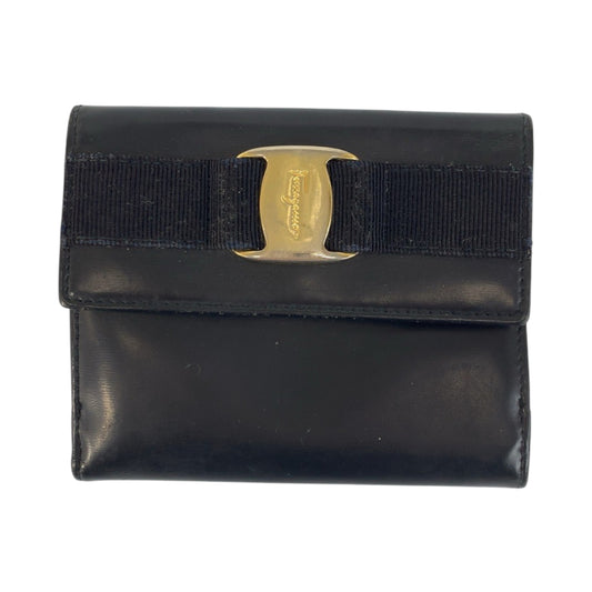 22420
Salvatore Ferragamo サルヴァトーレフェラガモ ヴァラ ネイビー ゴールド金具 レザー IK22 4068 折財布 コンパクトウォレット レディース AB3