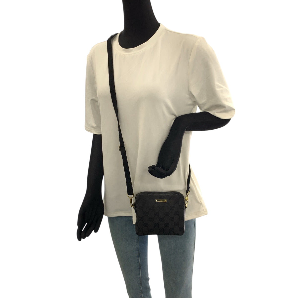 22432
GUCCI グッチ ブラック 黒 ゴールド金具 GGキャンバス / レザー 90666 ショルダーバッグ ミニショルダーバック ポシェット レディース ABP30