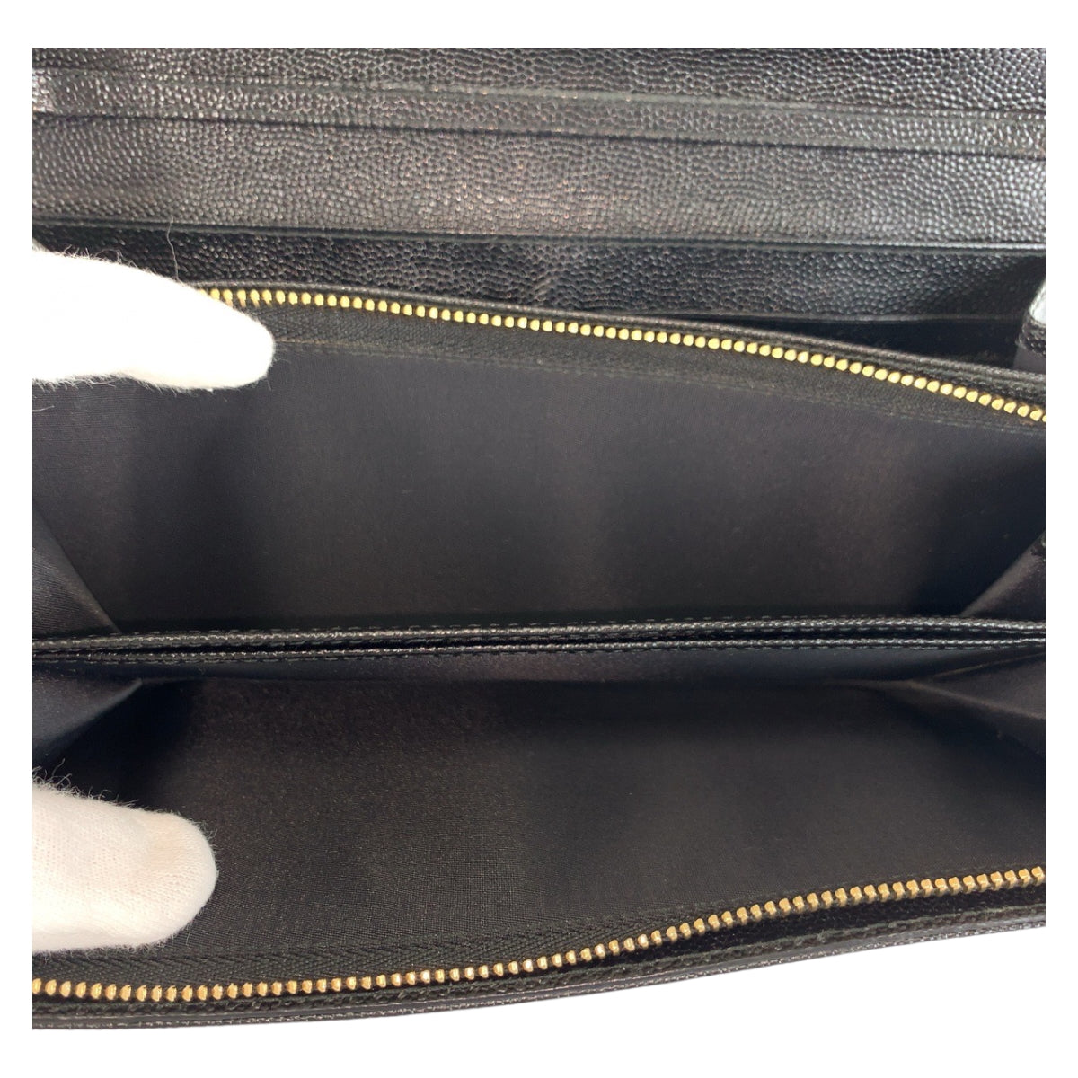 22437
Christian Dior CD Logo Black Gold Hardware Leather MC0131 Long Wallet Women's ABP15