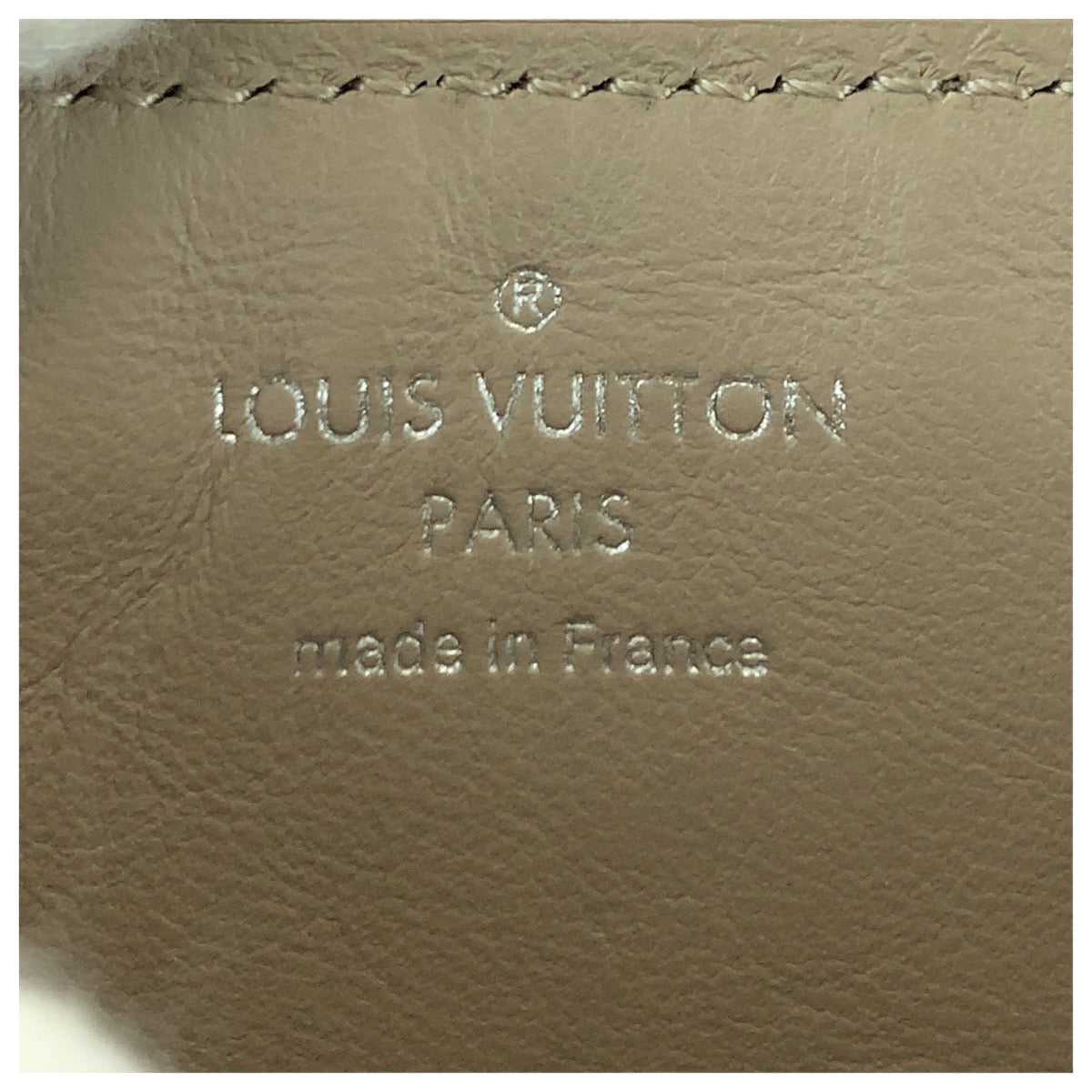 22442
LOUIS VUITTON ルイヴィトン マヒナ ポルト カルト レクト ヴェルソ ベージュ シルバー金具 モノグラムマヒナ M81287 コインケース 小銭入れ 男女兼用 レディース ABP24
