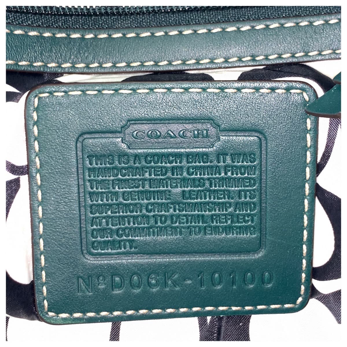 22454
COACH コーチ ハンプトンズウィークエンド ブラック 黒 ゴールド金具 ナイロン / レザー 10100 トートバッグ ショルダーバッグ レディース ABP7