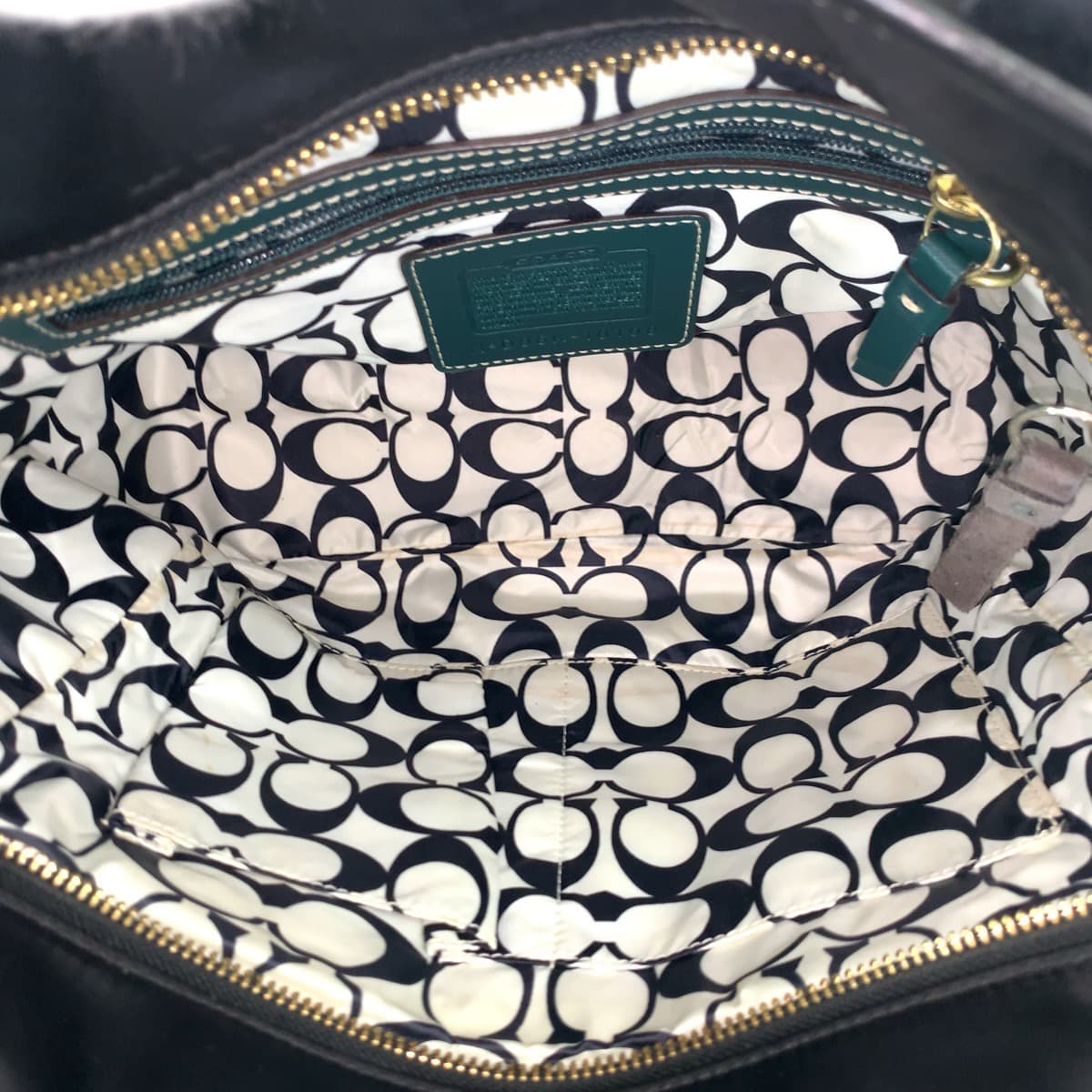 22454
COACH コーチ ハンプトンズウィークエンド ブラック 黒 ゴールド金具 ナイロン / レザー 10100 トートバッグ ショルダーバッグ レディース ABP7