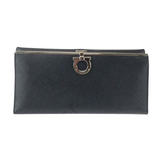 22469
Salvatore Ferragamo サルヴァトーレフェラガモ ガンチーニ ブラック 黒 シルバー金具 レザー 1K22-264433 長財布 ロングウォレット レディース AB5