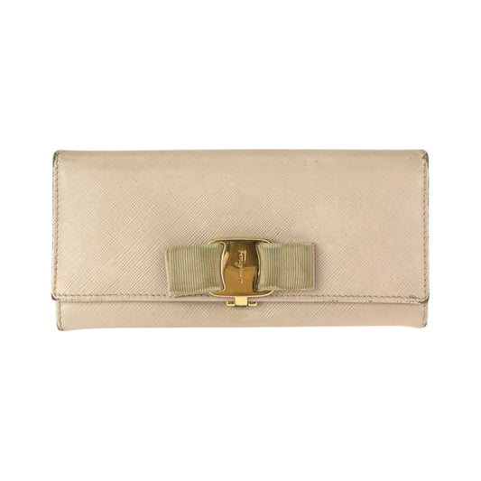 22470
Salvatore Ferragamo サルヴァトーレフェラガモ ヴァラリボン ベージュ ゴールド金具 レザー K I -22B559 長財布 ロングウォレット レディース AB2