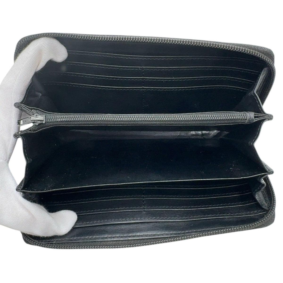 22518
Vivienne Westwood Black Leather Long Wallet Gold Hardware Women's AB2