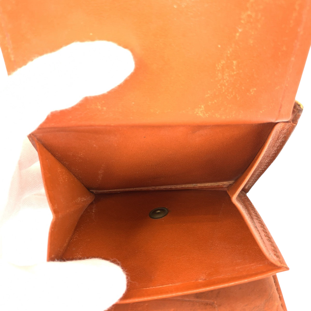 22520
MCM エム シー エム ヴィセトス ブラウン キャメル ゴールド金具 レザー 折財布 コンパクトウォレット レディース B1