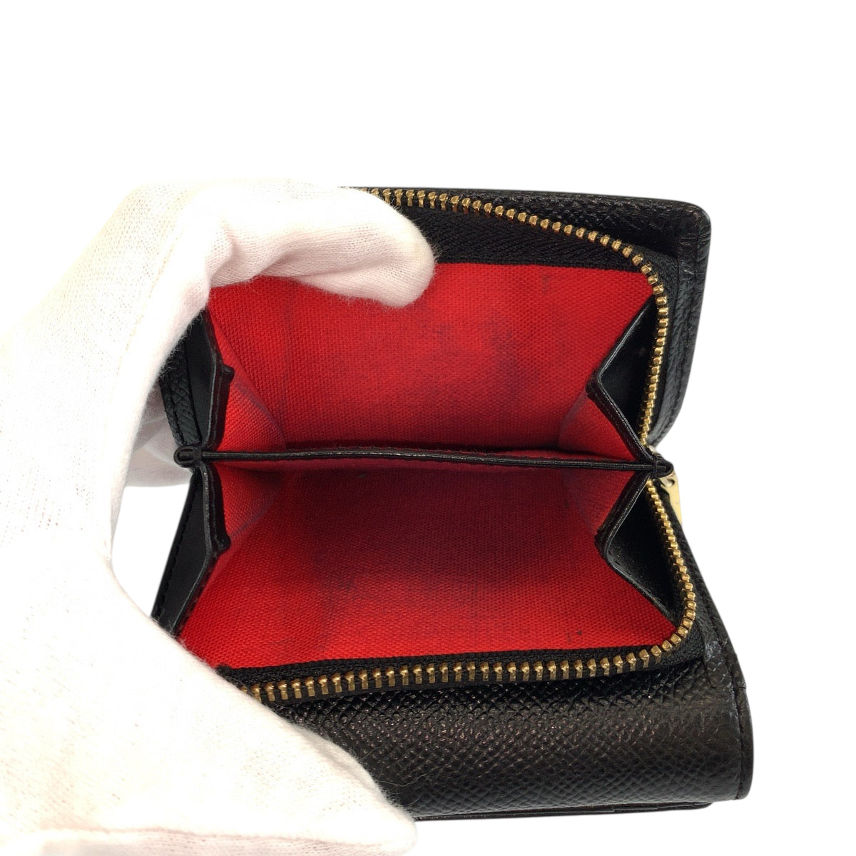 22529
Samantha Thavasa サマンサタバサ ビジュー ブラック 黒 ゴールド金具 レザー 折財布 コンパクトウォレット レディース ABP1