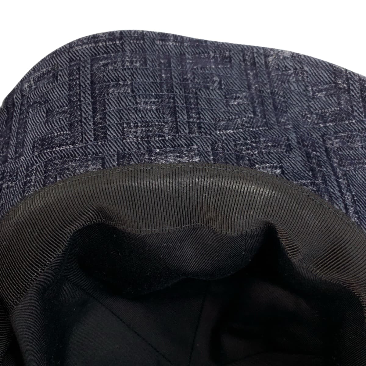 22547
FENDI Zucca Size M Navy Cotton / Polyester Bucket Hat Ladies A38
