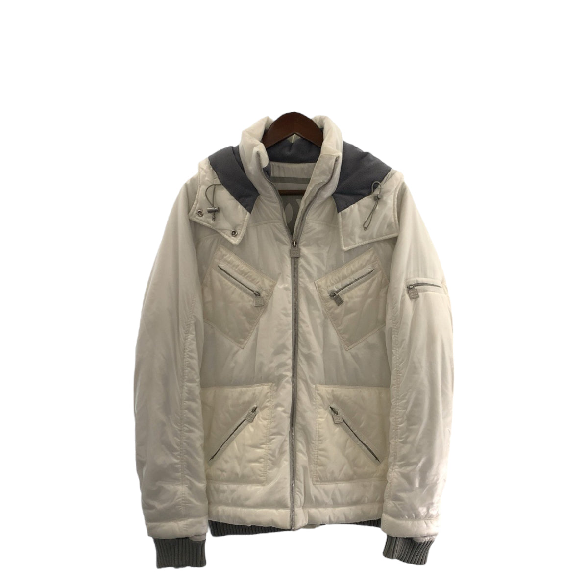 22580
CHANEL シャネル ココマーク サイズ44 ホワイト グレー シルバー金具 ナイロン P21850V13361 ダウンジャケット アウター ナイロンジャケット メンズ ABP100