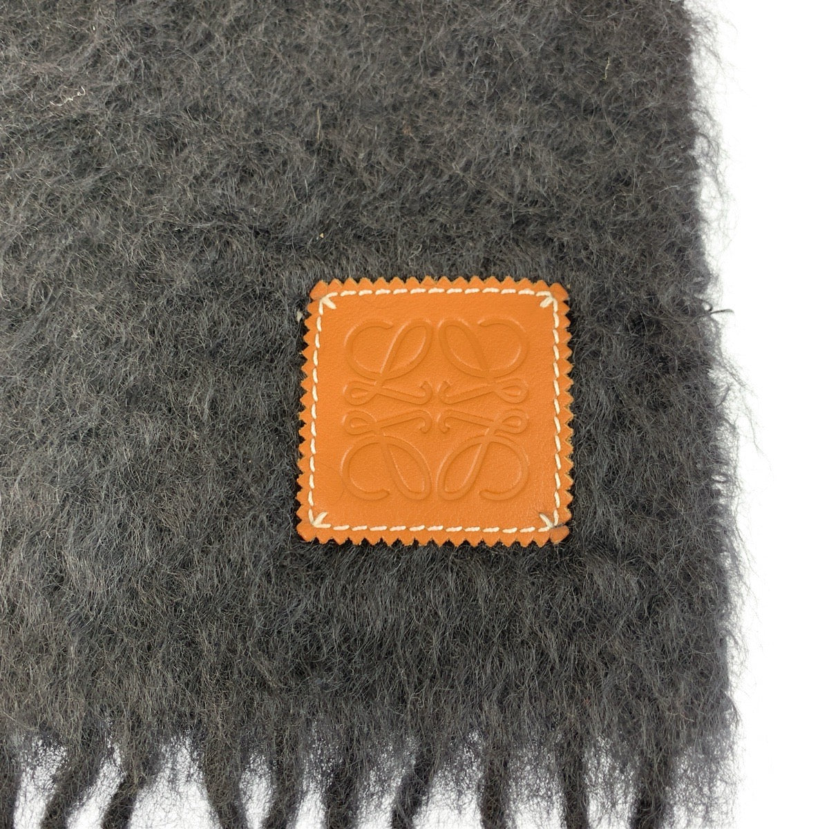 22587
LOEWE ロエベ アナグラム ブラック 黒 ブラウン ウール / モヘア マフラー ストール 男女兼用 レディース A35