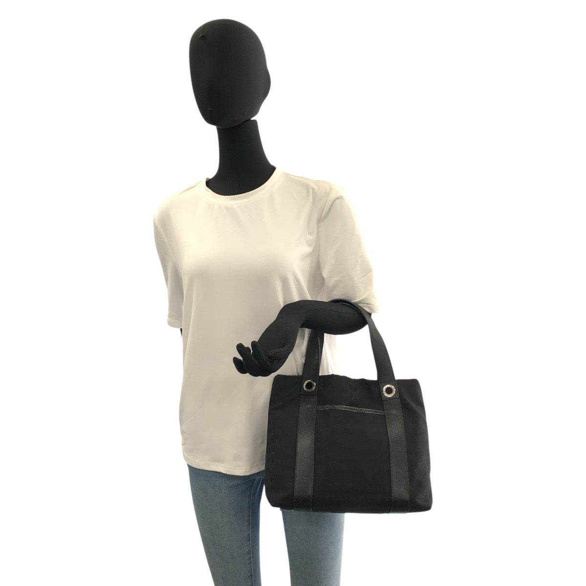 22608
BVLGARI Bvlgari Logomania Black Silver Hardware Canvas / Leather MAEIEA Tote Bag Handbag Ladies ABP28